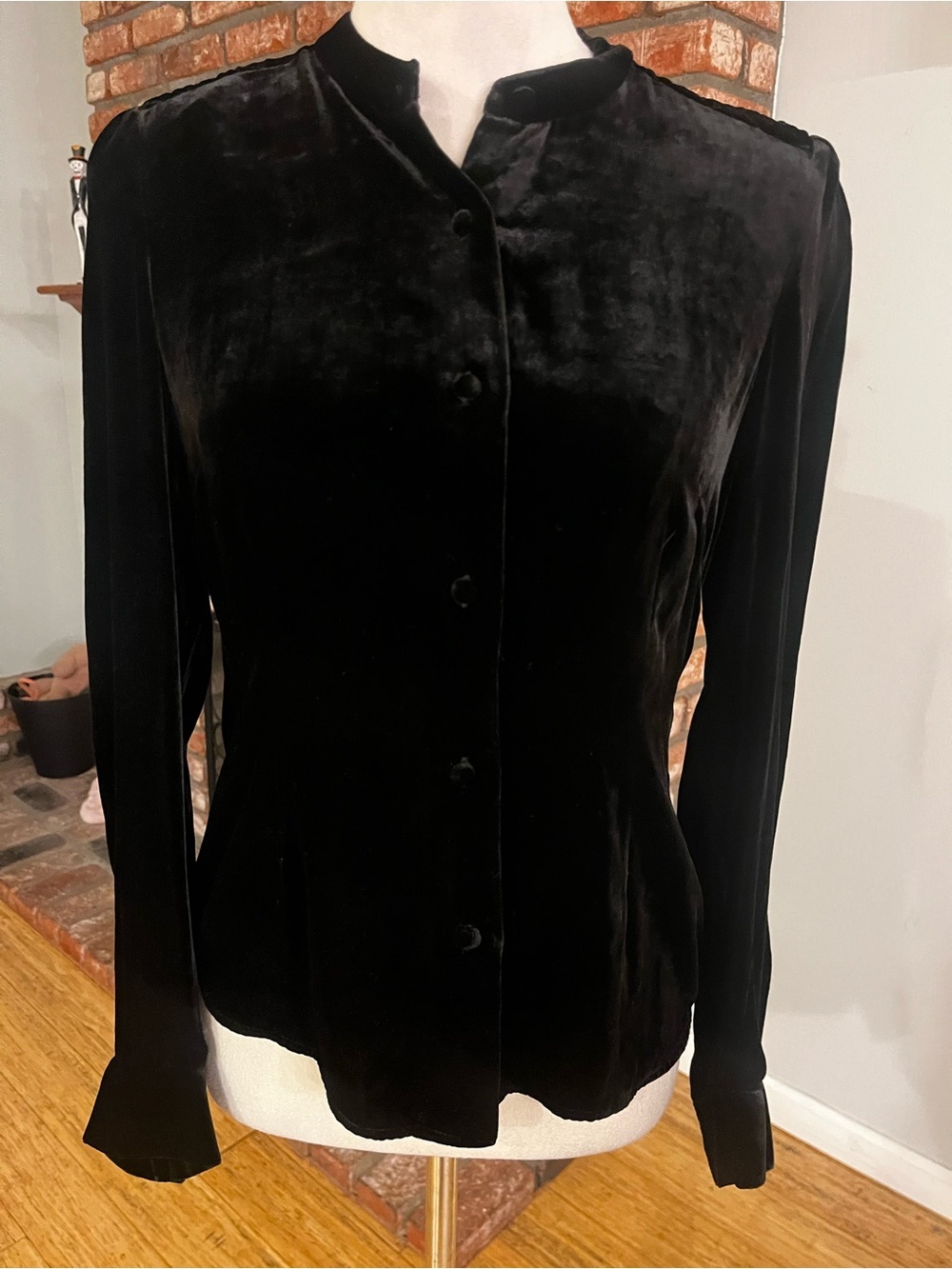 Frame NWOT Black Velvet Button-Front Women’s Top